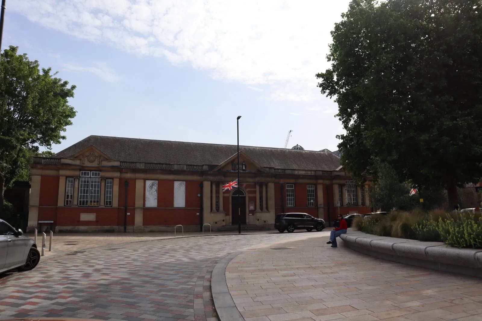 Local electrician near Dartford High Street in Dartford for domestic and commercial electrical work