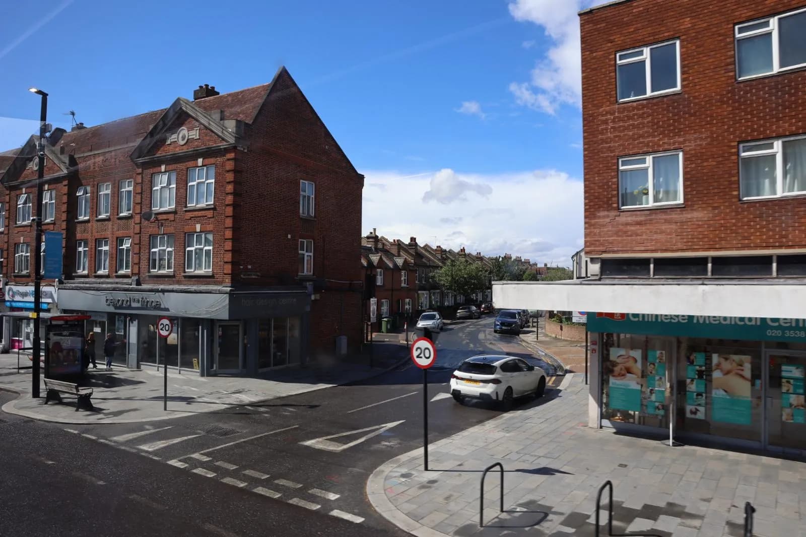 Local electrician near Blunts Road in Eltham for domestic and commercial electrical work