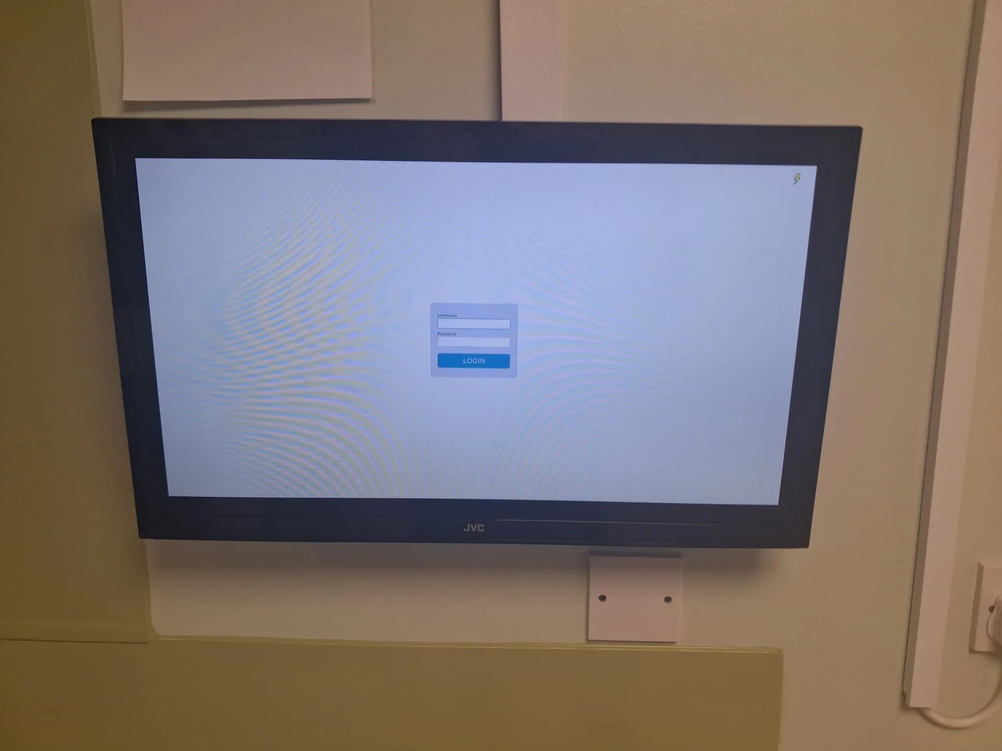 TV repair follow-up and fitting check