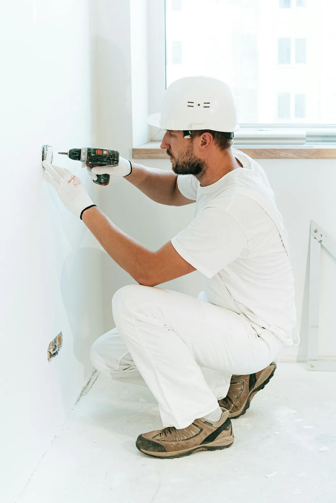 Commercial electrical contract work