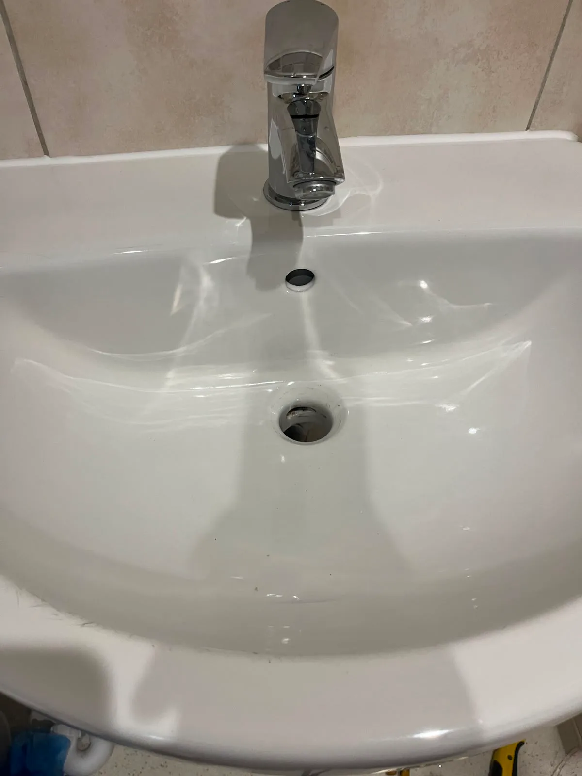 Faulty basin waste before replacement in Bexleyheath Bathroom basin before waste replacement in Bexleyheath