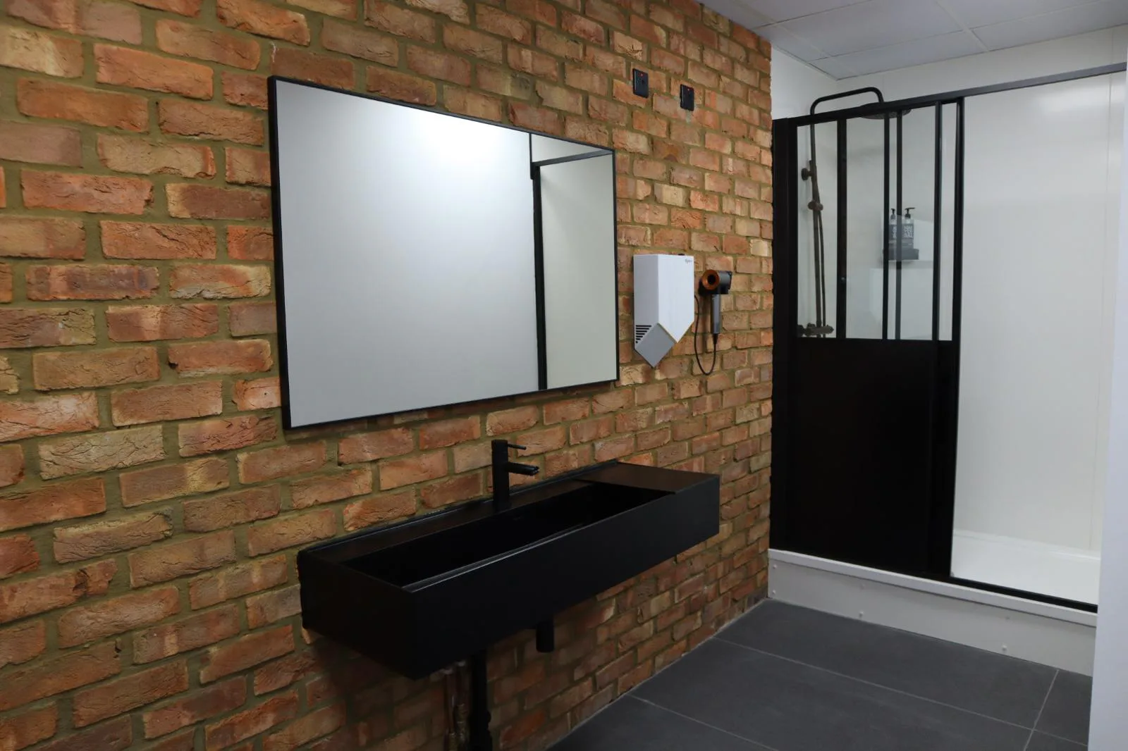 Sink & Shower Installs for Gyms London
